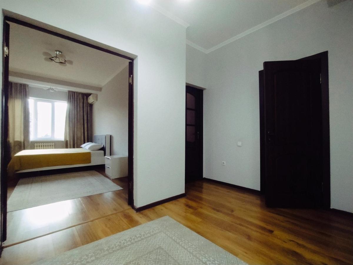Aura On Turusbekova Street 124 Bishkek Exterior foto