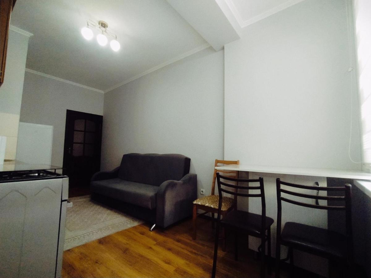 Aura On Turusbekova Street 124 Bishkek Exterior foto